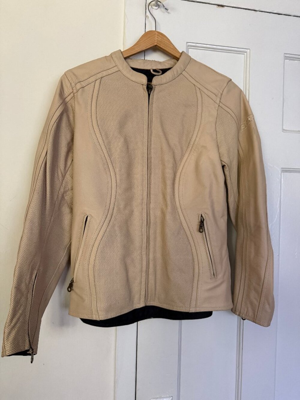 Bilt Motorcycle Leather Jacket Armor Padded Women